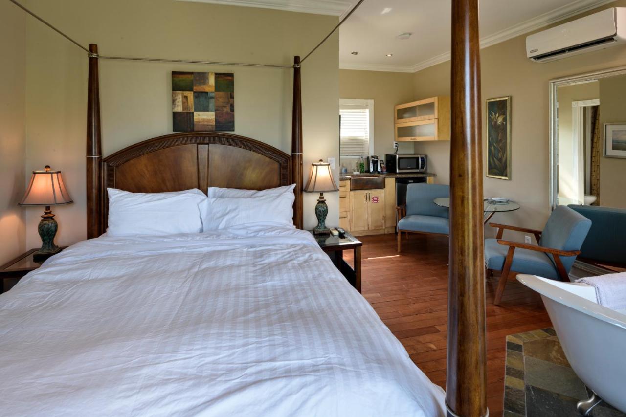 Above The Beach Guest Suites 彭蒂克顿 外观 照片